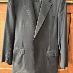 Elegant Men's Navy Suit